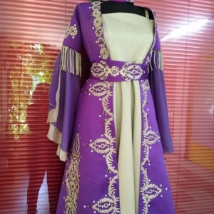 Kiralık mor çocuk kaftan takımı